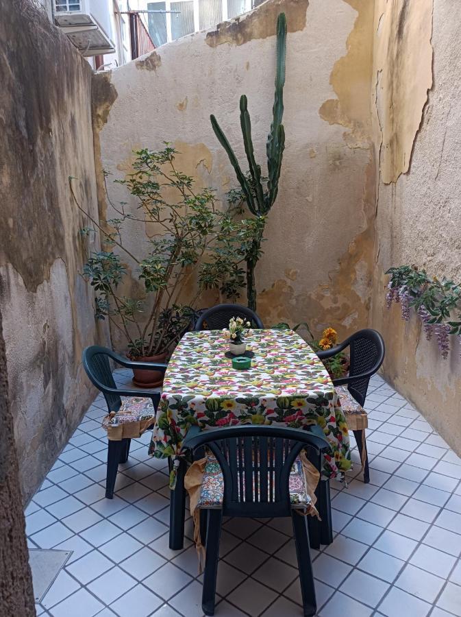 Arthaus-Ortigia- 120 Met Apartment Syracuse ภายนอก รูปภาพ